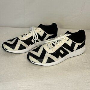 Adidas Tennis Shoes Black and White